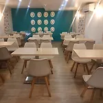Hotel Du Midi 3*