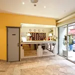 Hotel Du Midi 3*