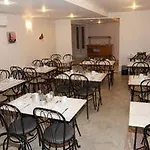Hotel Du Midi 3*