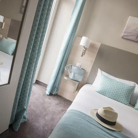 Hotel Du Midi 3*