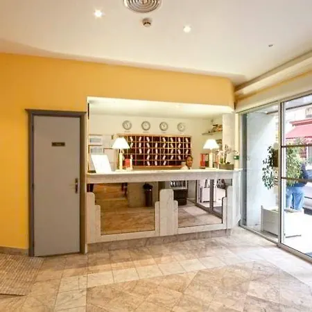 Hotel Du Midi 3*